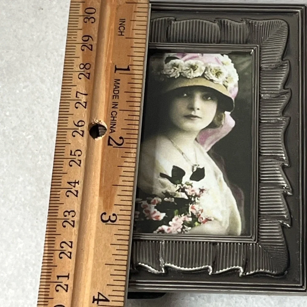 Elegant Silver Photo Frame for 2”x3” photo vintage art deco style